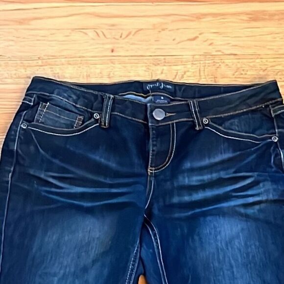 Earl Jeans Whiskered Flare Jeans size 9 - Picture 2 of 10